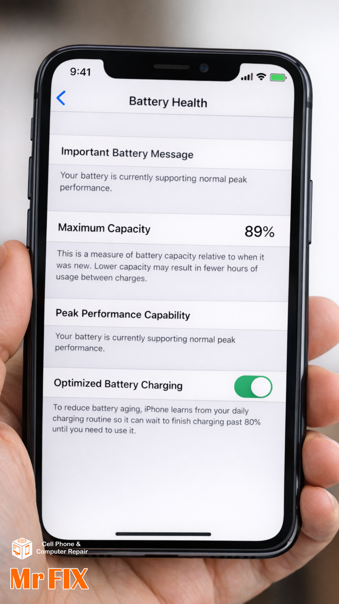 iPhone screen showing battery health and maximum capacity percentage